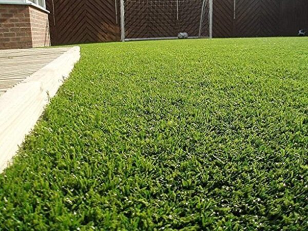 تركيب العشب الطبيعي للمنازل في الدمام