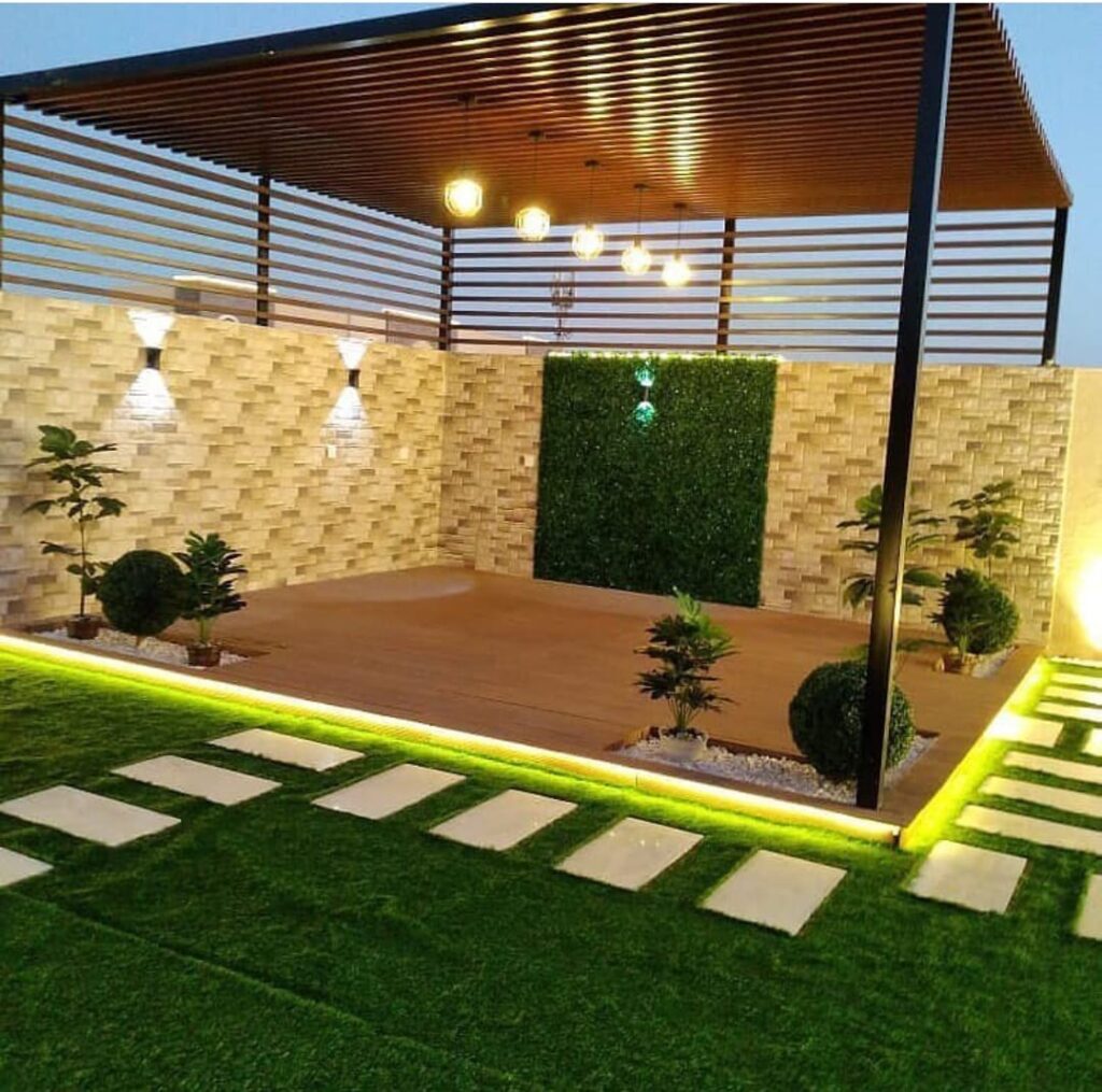 السواتر الخشبية والحديدية